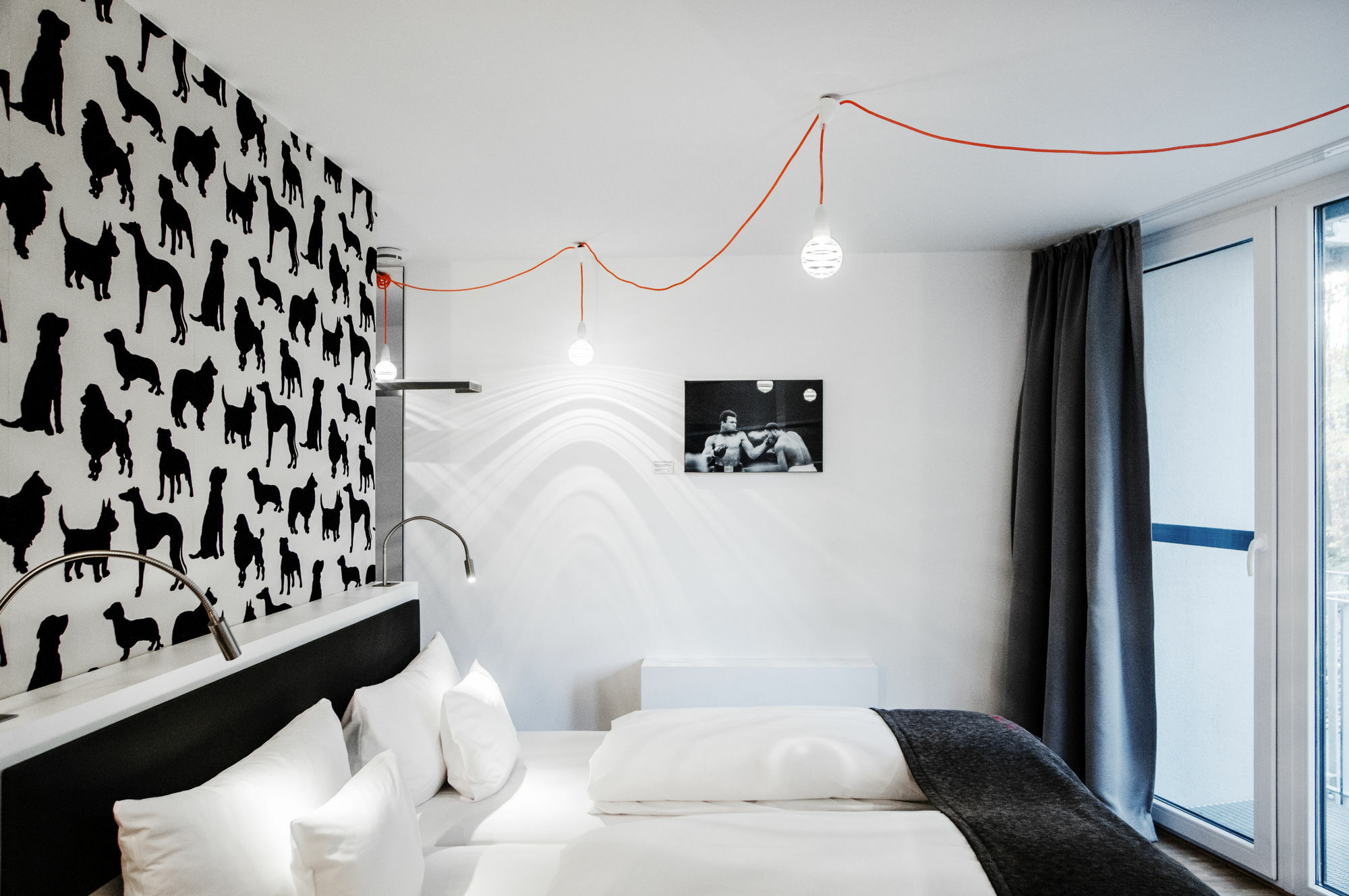 V-hotel Hotel