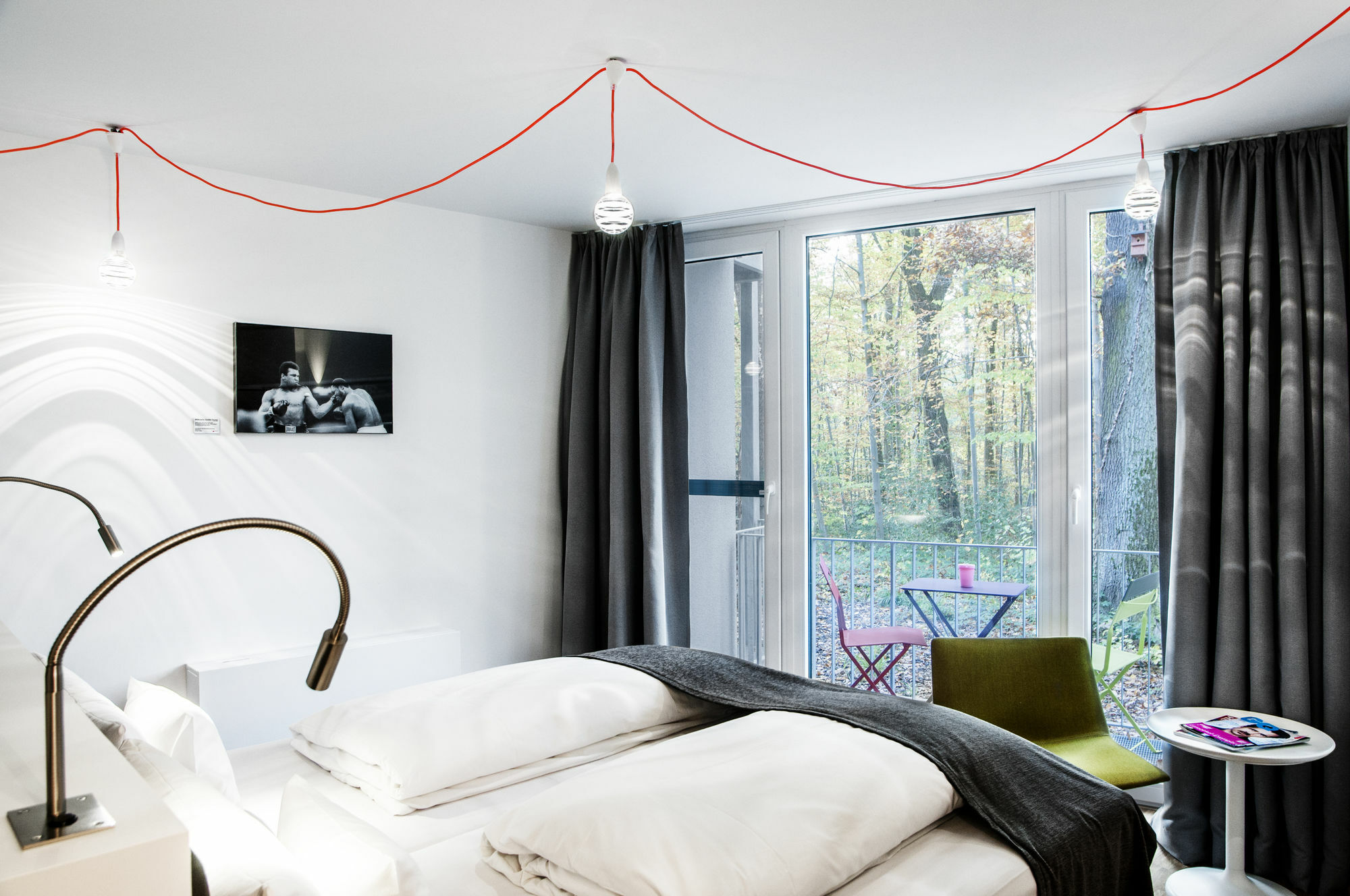 Hotel V-Hotel 4*